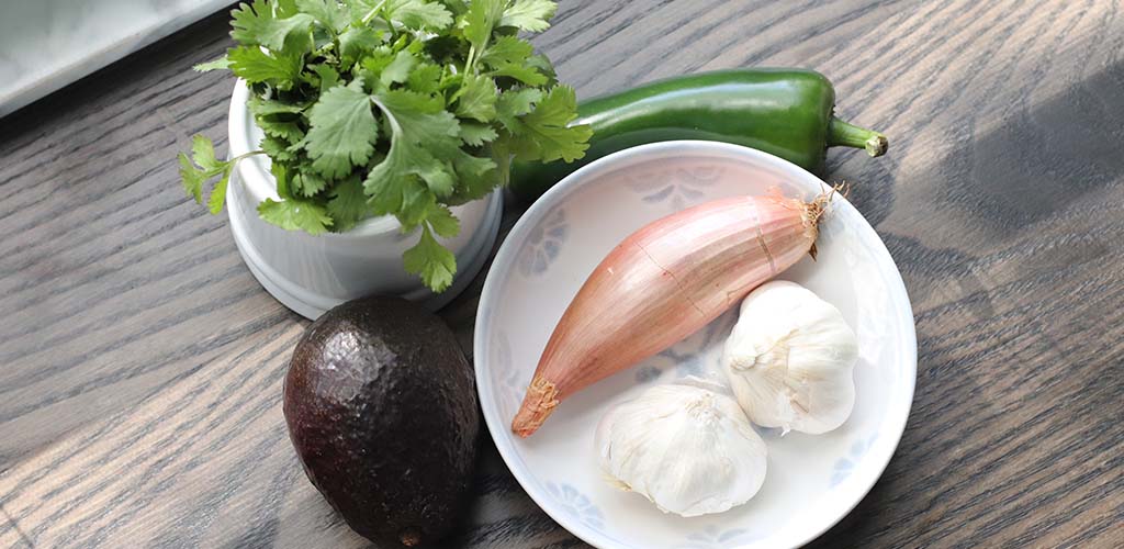 Ingredients for carnitas tacos.